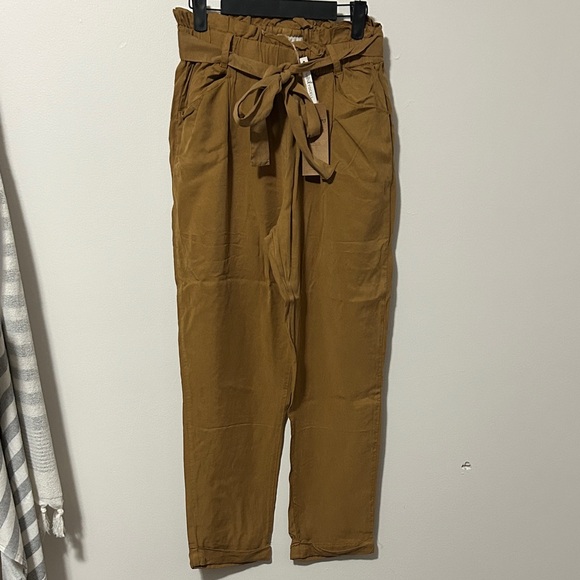 Thread & Supply Pants - Thread & Supply Women's Cropped‎ Pants in Brown size M
